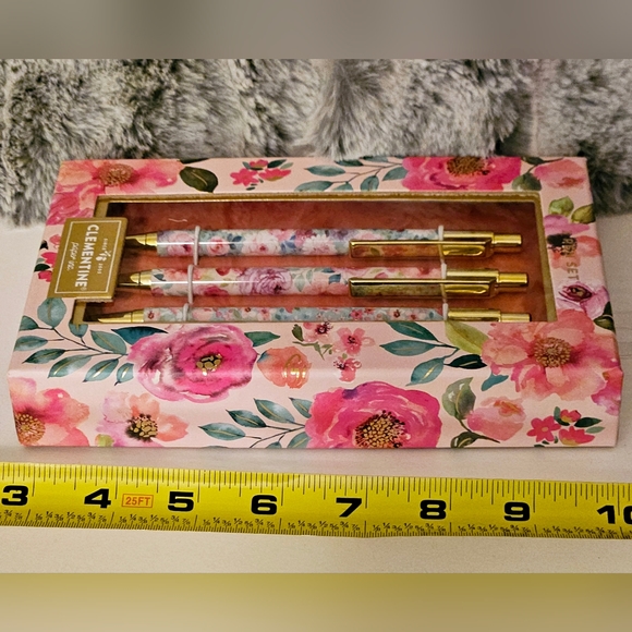 Set of 3 pens by Clementine Paper Inc. - Picture 3 of 5